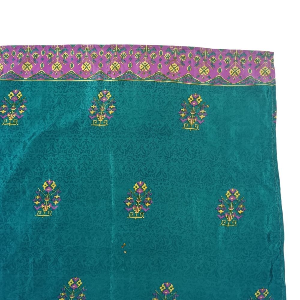 Darn Good Yarn Vibrant Teal Purple Square Rhinestone Bandana Scarf Made In India - Picture 4 of 12